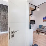 Secret Charming With Ac 아파트 *