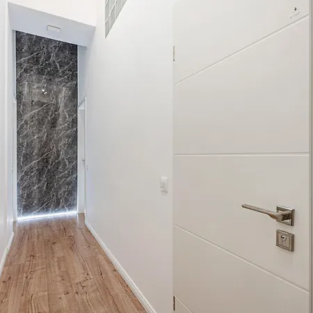 Secret Charming With Ac Apartment