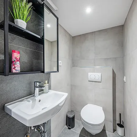 Secret Charming With Ac Apartment