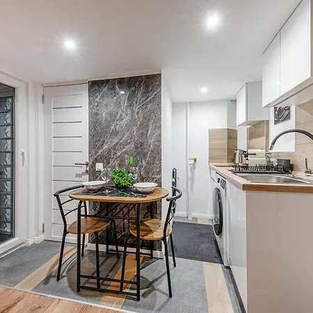 Secret Charming With Ac Apartamento *