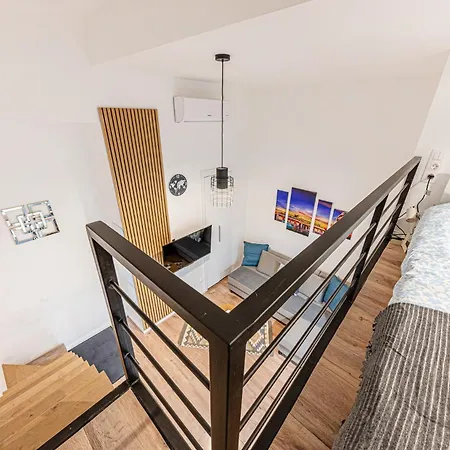 Secret Charming With Ac Apartamento