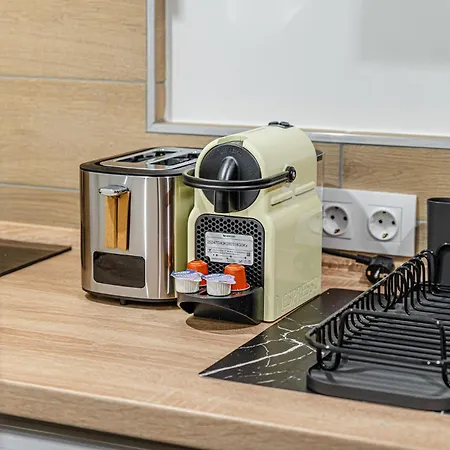 Secret Charming With Ac * Budapeste