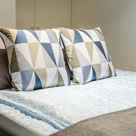 Secret Charming With Ac Budapesta