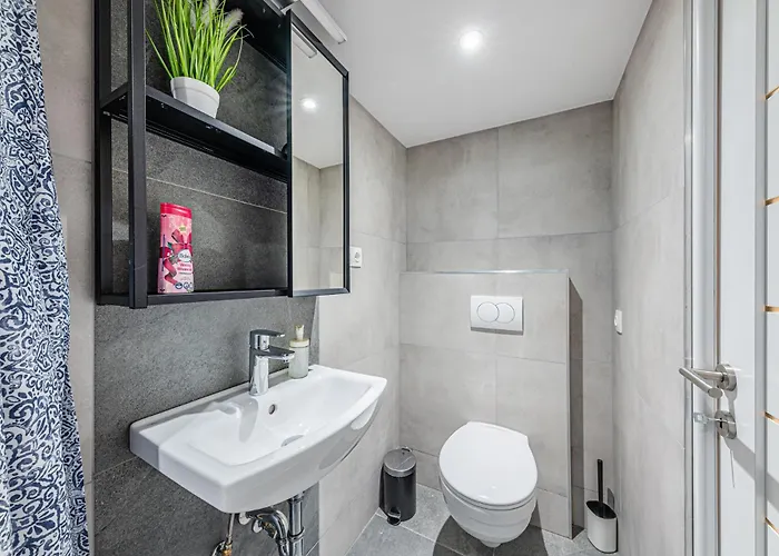 Secret Charming With Ac Apartment