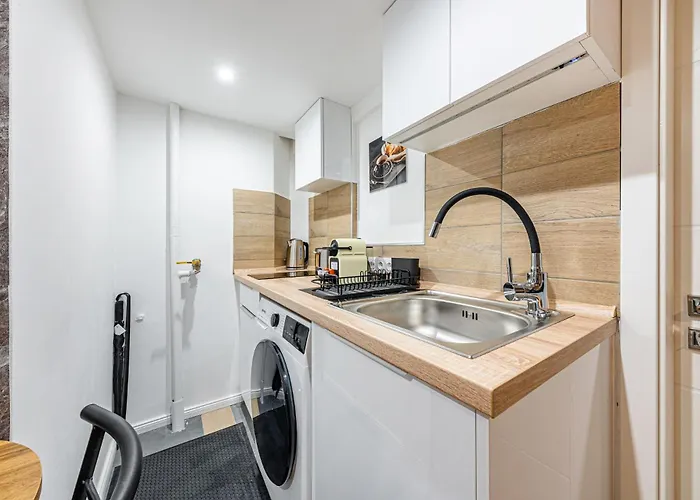 Secret Charming With Ac Apartment Budapest
