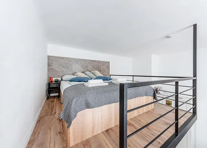 Secret Charming With Ac Apartment